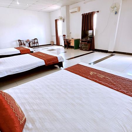 Truc Hoang Ha Hotel Tỉnh Kontum Exterior foto
