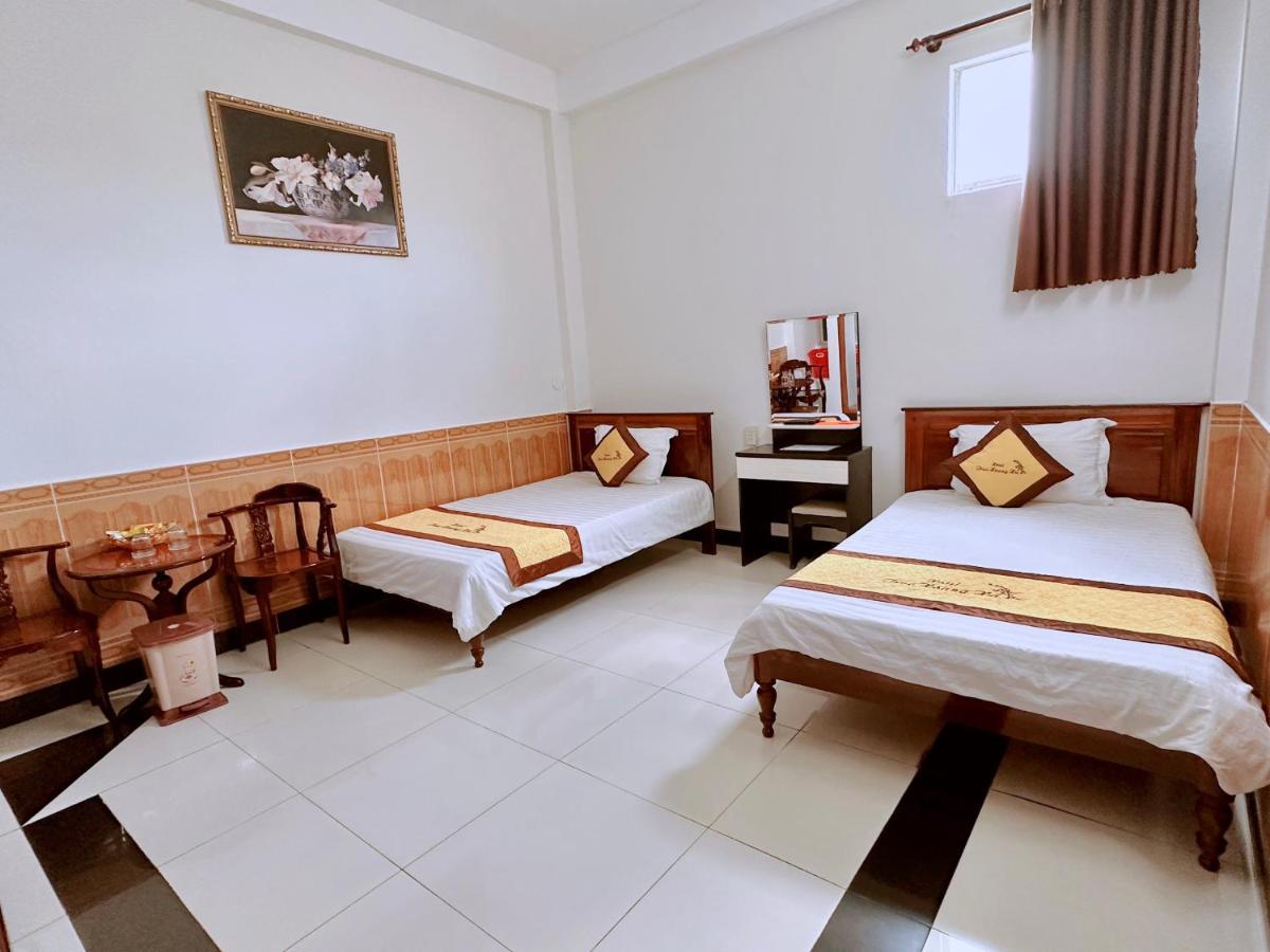 Truc Hoang Ha Hotel Tỉnh Kontum Exterior foto