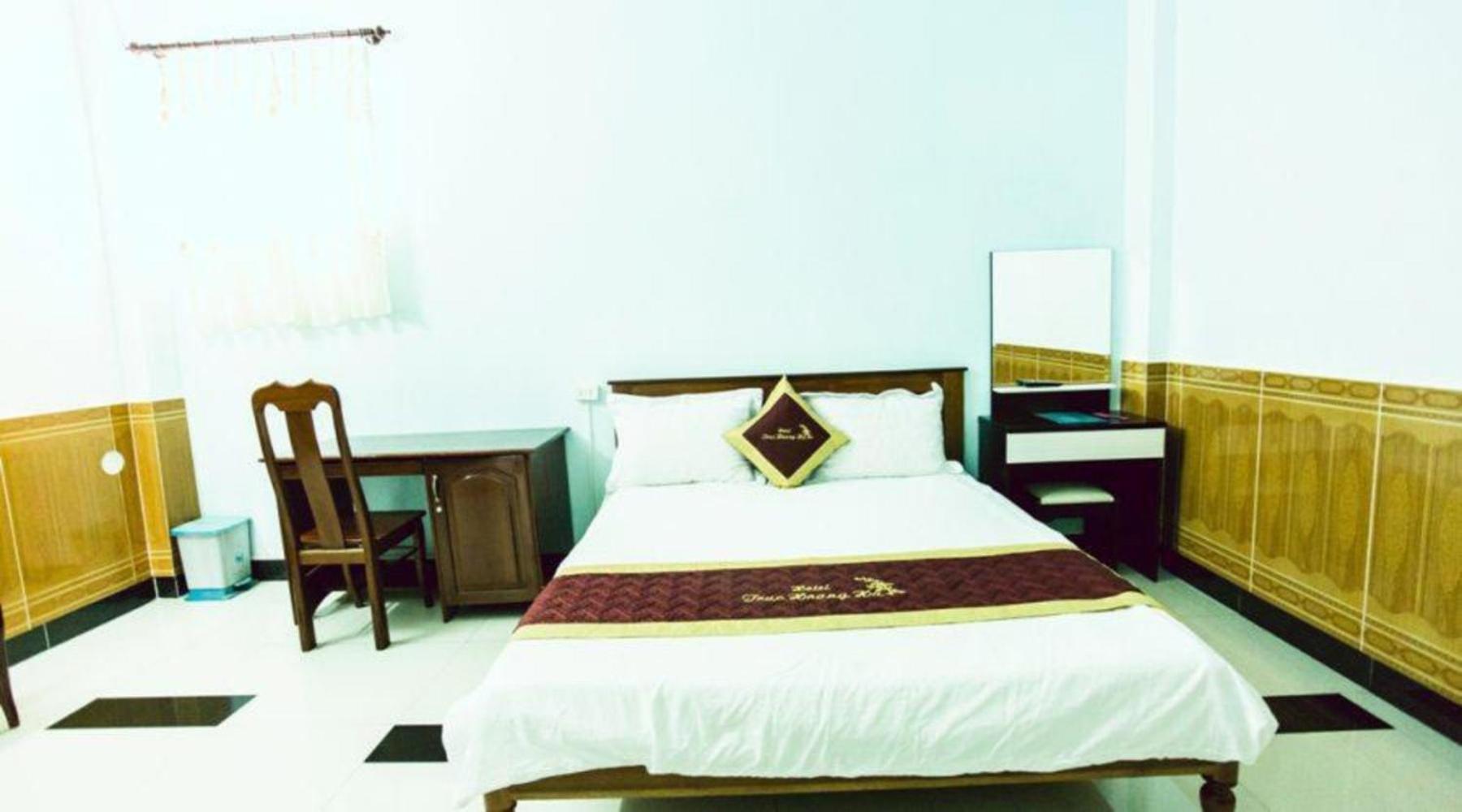 Truc Hoang Ha Hotel Tỉnh Kontum Exterior foto